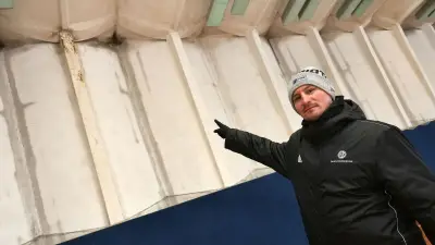 Bundesförderung für Sangerhausen: 2,3 Millionen Euro für Turnhallen-Sanierung am Friesenstadion