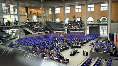 Bundestags-Fehlzeiten: Linke-Fraktion schwänzt am häufigsten - 17.000 Euro für Abwesenheit