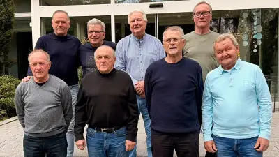 DDR-Fußball-Legenden feiern 50 Jahre Olympia-Gold in Dierhagen