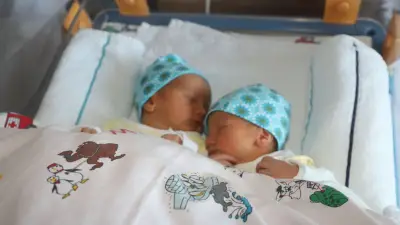 Demminer Kreiskrankenhaus begrüßt erstes Zwillingspaar des Jahres: Matteo und Wilhelm