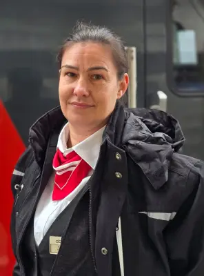 Eisenbahnerin mit Herz: Schönburgerin Rebekka Schumer als Glücksbringer ausgezeichnet