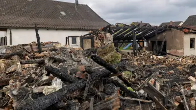 Explosion in Frontenhausen: Haus zerstört, Mann in Trümmern tot - Nachbarn berichten von Raketenangriff-Gefühl