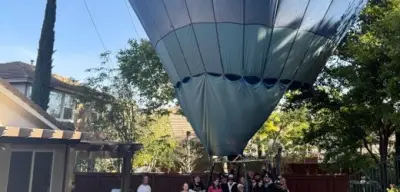 Heißluftballon landet ungeplant im Garten: Überraschungsbesuch in Kalifornien
