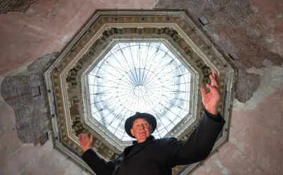 Holger John: Dresdner Kunst-Provokateur zeigt sein Lebenswerk im Oktogon