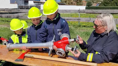 Kinderflamme: 59 Nachwuchsbrandschützer bestehen Prüfung in Mehringen