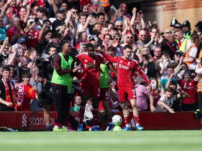 Knoten geplatzt! Liverpool-Rekordmann Isak nach Horror-Verletzung zurück