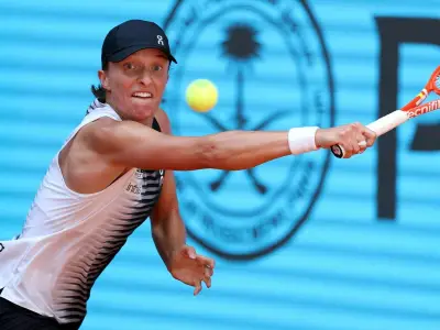 Madrid: Swiatek gibt krankheitsbedingt auf