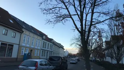 Messermann zersticht über 40 Autoreifen in Anklam