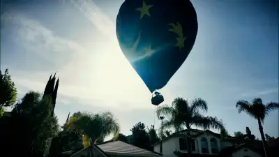 Notlandung in den USA: Heißluftballon mit 13 Passagieren landet in Kleingarten