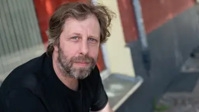 Oliver Korittke: Vom Kinderstar zum TV-Urgestein – Ein Blick auf Karriere und Privatleben