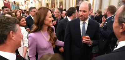 Prinz William und Kate: 15. Hochzeitstag mit Familienfoto gefeiert