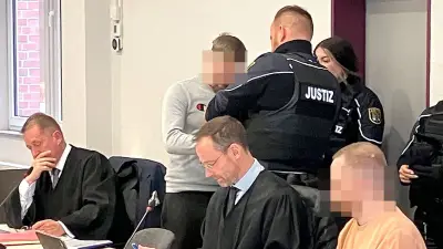 Prozess gegen Blaulicht-Fotografen: Handy- und GPS-Überwachung als Beweismittel vor Gericht