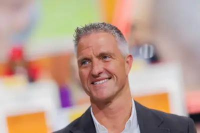 Ralf Schumacher heiratet Partner Étienne in TV-Dokumentation bei Sky