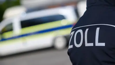 Razzia in Dessau-Nord: Zoll findet drei illegale Prostituierte
