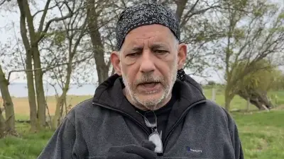 Rettungsaktion für gestrandeten Wal vor Poel: Taucher Sergio Barbaren erklärt den Rettungsplan