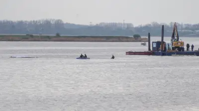 Rettungsmission in der Ostsee: Entscheidende Phase für den gestrandeten Buckelwal vor Poel