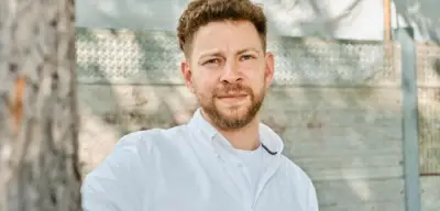 Richterin lehnt antisemitisches Motiv bei Angriff auf jüdischen Studenten ab – Opfer kritisiert Urteil