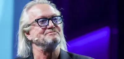 Robert Geiss lässt sich zum ersten Mal unters Messer legen