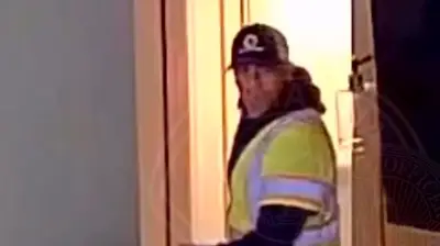 Räuber tarnt sich als Bauarbeiter: Polizei fahndet nach Täter mit Beute im Tausenderbereich