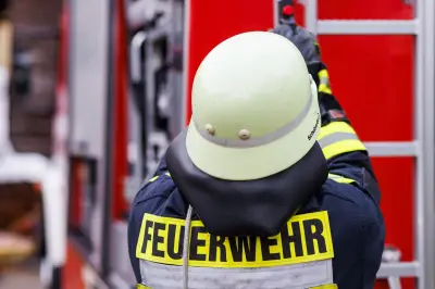 Schwerverletzte Frau nach Küchenbrand in Braunschweiger Mehrfamilienhaus
