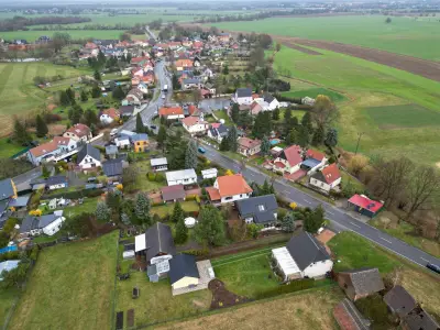 Spatenstich in Wellaune: Ortsumgehung soll Dorf von drei Bundesstraßen entlasten