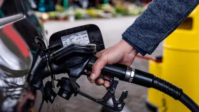 Spritpreise steigen: Mittagssprung macht Tanken teurer