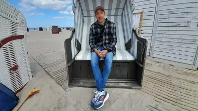 Strandkorb-Saison in Warnemünde eröffnet: Preise stabil, aber Schmerzgrenze erreicht