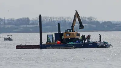 Tag 4 der Wal-Rettung vor Poel: Media-Markt-Gründer hofft auf Erfolg des 'Wal-Flüsterers'