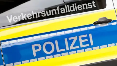 Tödlicher Unfall auf A28: Transporterfahrer (43) stirbt nach Frontalzusammenstoß mit Lkw