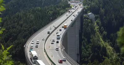 Urlaub mit dem Auto: Von Knöllchen und Umweltzonen in Europa