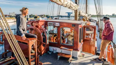 Usedom vom Wasser entdecken: Segeltörns und maritime Erlebnisse auf der Ostseeinsel