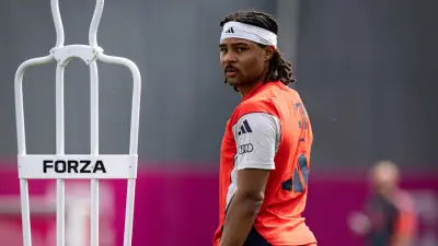 Verletzungsdrama bei Bayern: Gnabry fällt mit Adduktoren-Ausriss für drei Monate aus