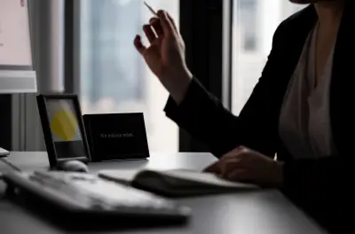 Verschwiegenheit am Arbeitsplatz: Was muss wirklich geheim bleiben?