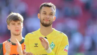 Werder Bremen verliebt in Torwart Mio Backhaus nach Glanzleistung