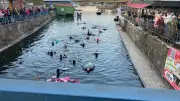 25 Jahre Osterfackelschwimmen in Plau am See: Traditioneller Start in die Saison