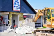 Aldi-Filiale in Köthen: Abriss für Neubau gestartet