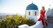 Auswanderin aus Freising heiratet auf Santorini: Vom TV-Begleiteten Neustart zum Traumhochzeit