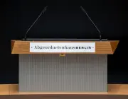 Berlin-Wahlumfrage: CDU führt knapp vor SPD und AfD - Dreierbündnis wahrscheinlich