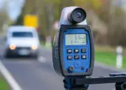 Blitzermarathon: Was ist erlaubt bei Warnungen vor Geschwindigkeitskontrollen?