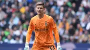 Borussia Mönchengladbach: Sport-Boss Schröder lobt Torhüter Moritz Nicolas als Rückhalt