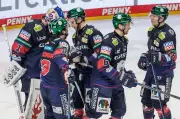 Eisbären-Talent Kretzschmar glänzt mit ersten DEL-Toren im Halbfinal-Auftakt