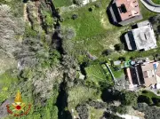 Erdrutsch in Süditalien: Langsame Bewegung mit massiven Folgen für Verkehr und Häuser