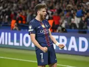 Gala gegen Bayern: Kvaratskhelia schickt Stadion in Psychiatrie