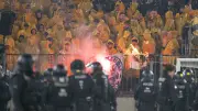 Gewalt bei Dynamo Dresden gegen Hertha BSC: Hooligan schlägt Ordner Zähne locker
