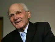 KZ-Überlebender Moiseenko singt bei 100. Geburtstag in Weimar