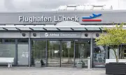 Luftwaffe trainiert Verteidigungsoperationen auf zivilem Flughafen Lübeck