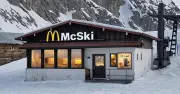 McDonald's auf der Zugspitze? Kreative Aprilscherze erobern Bayerns Berge