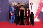 Michael Jackson Biopic feiert internationale Premiere in Berlin mit Familienmitgliedern