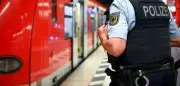 München-Pasing: Frau beißt Bahnmitarbeiter bei verspätetem Einsteigeversuch