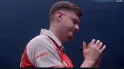 Niko Springer schockt Darts-Welt: Sensationssieg gegen van Gerwen in München